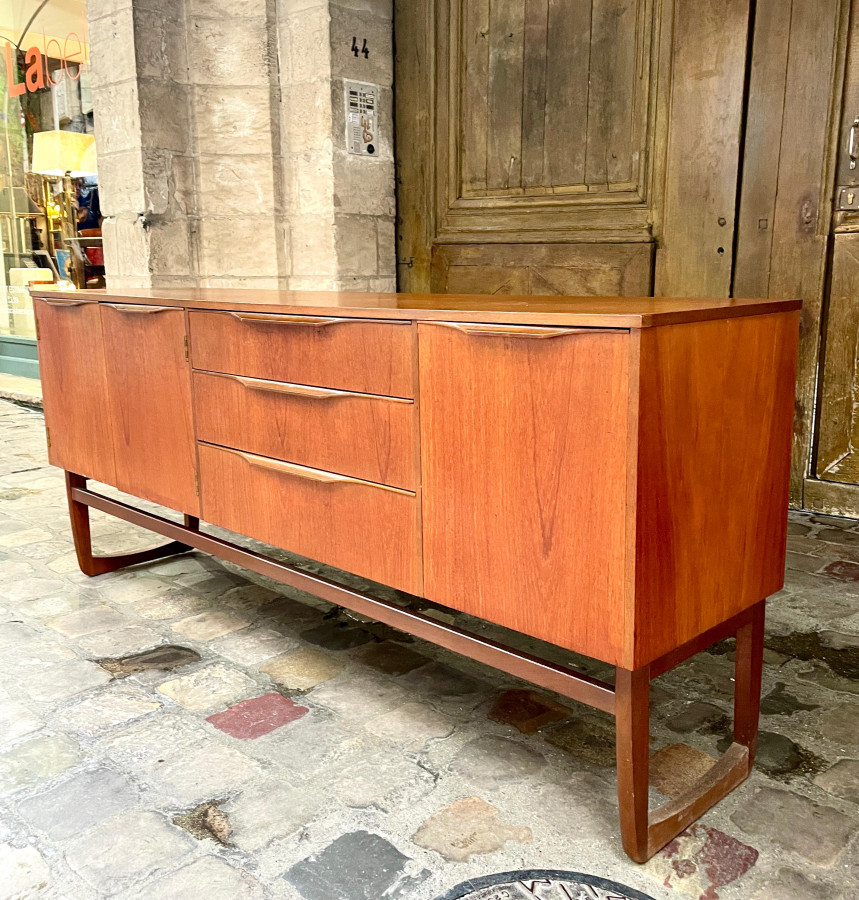 Enfilade scandinave en Teck
