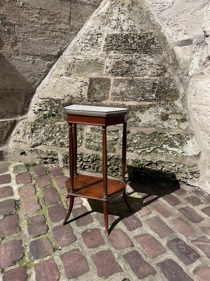 Table d’appoint Napoléon III en acajou