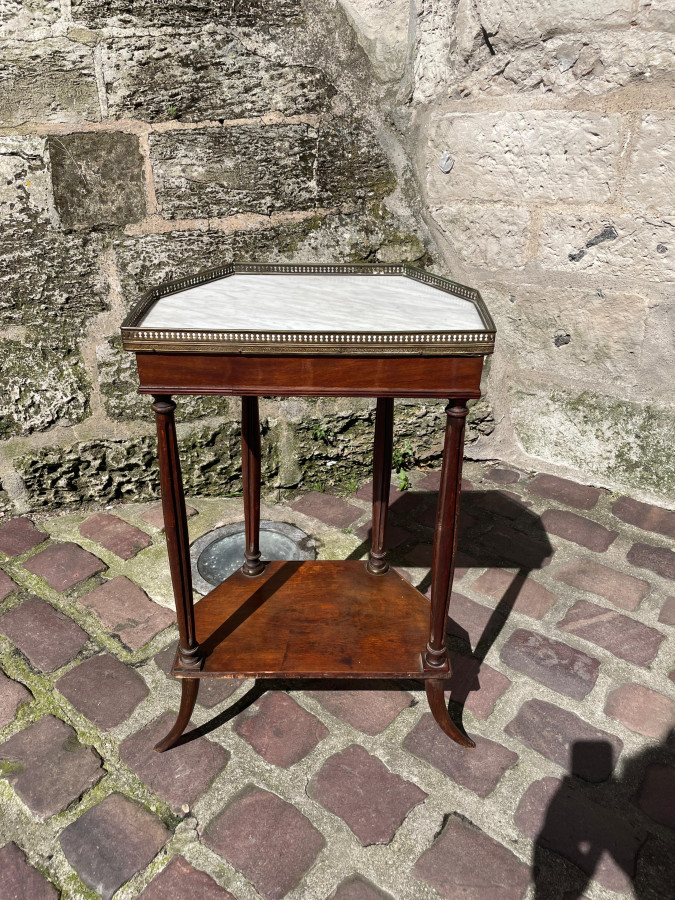 Table d’appoint Napoléon III en acajou