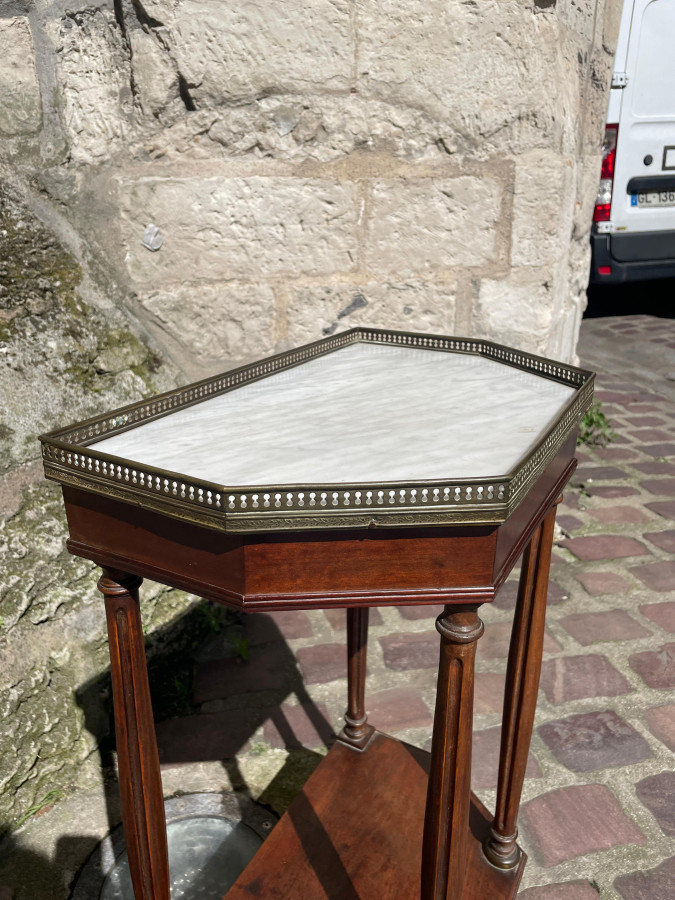 Table d’appoint Napoléon III en acajou