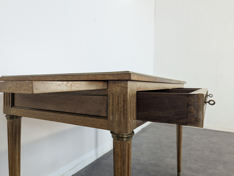 Bureau de style Louis XVI en Acajou fin XIX ème