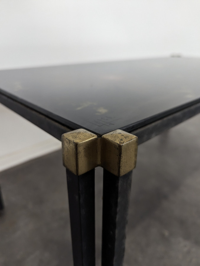 Table basse des années 60 motif constellation