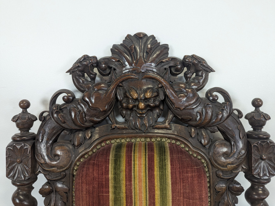 Paire de fauteuil de style Louis XIII style chateau