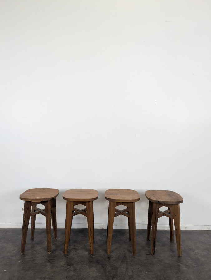 Série de 4 tabourets époque Reconstruction Louis Gamet