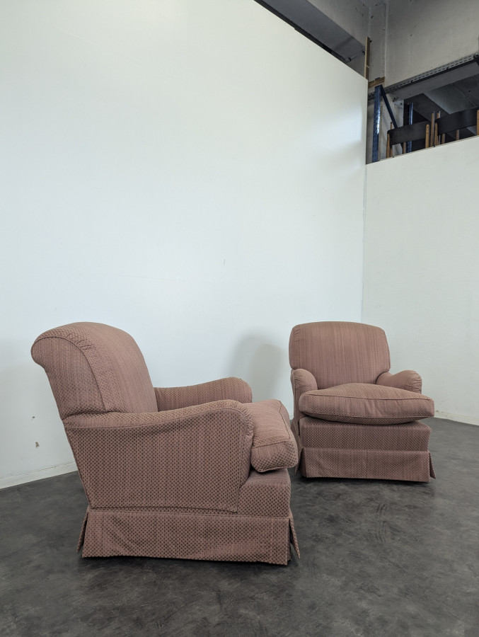 Paire de fauteuils crapauds en tissu