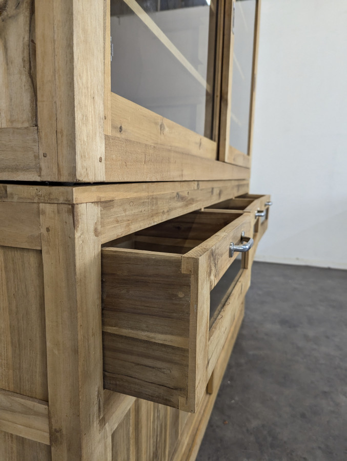 Buffet industriel en pin