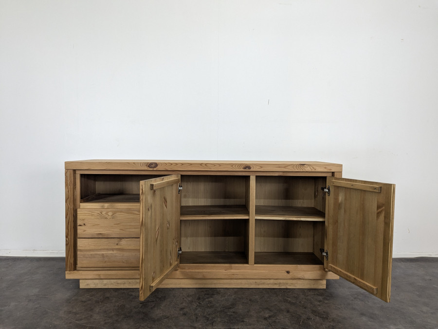 Buffet de chalet ou Meuble TV en pin massif