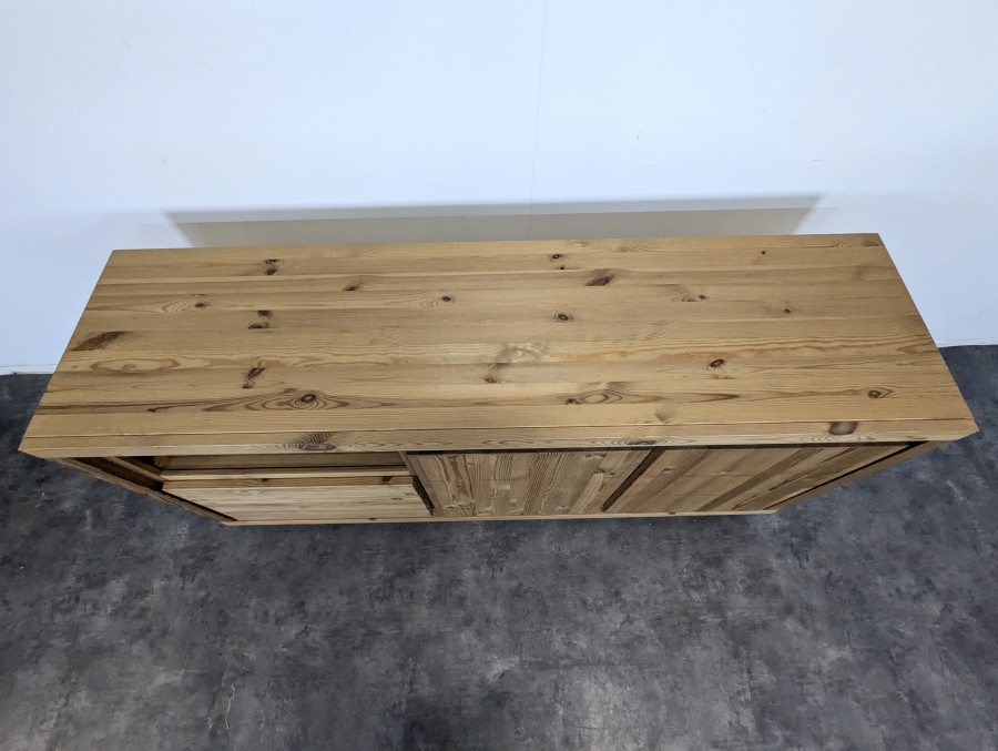 Buffet de chalet ou Meuble TV en pin massif