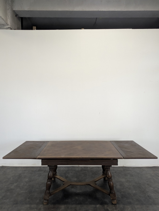Table rustique en chêne