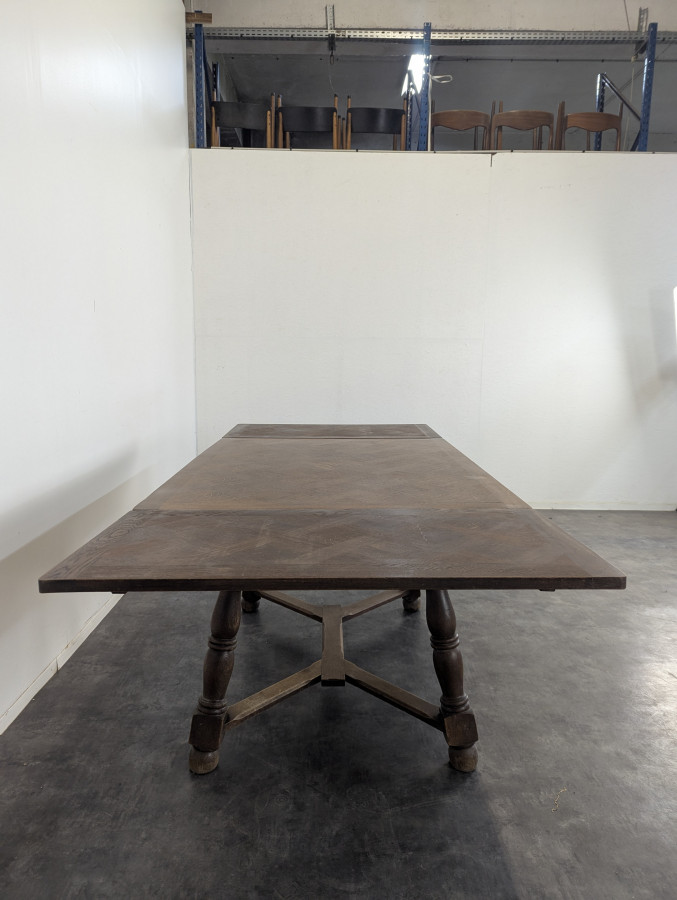 Table rustique en chêne