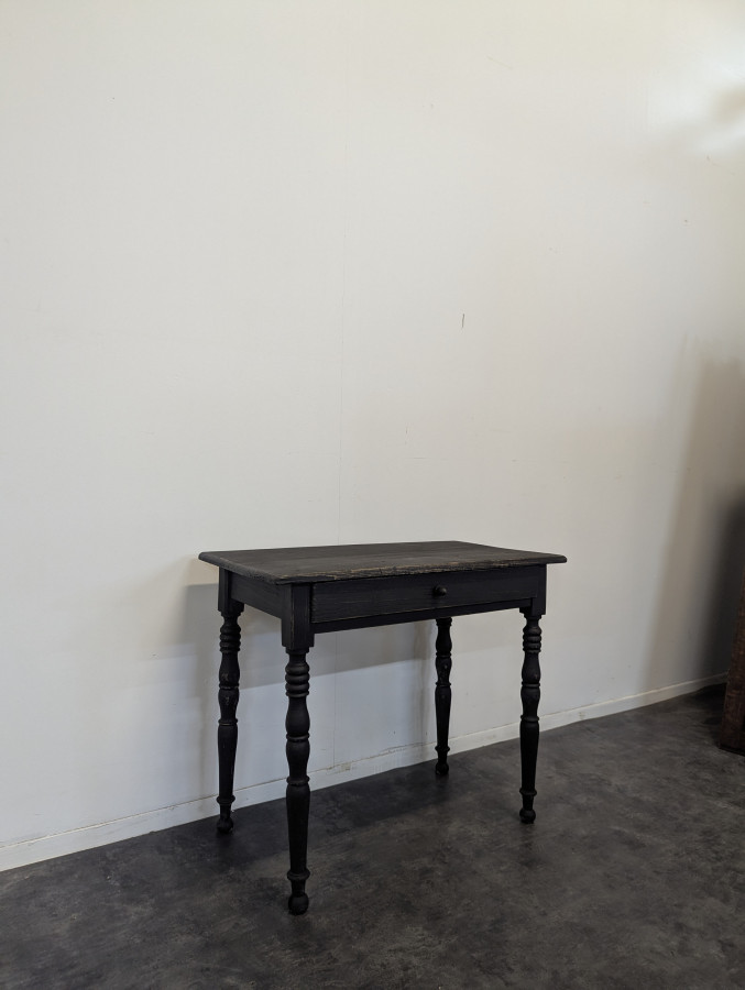 Table réchampie bois noircie XIXeme