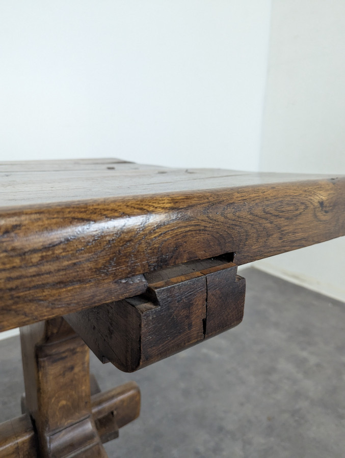 Table de monastère en chêne massif