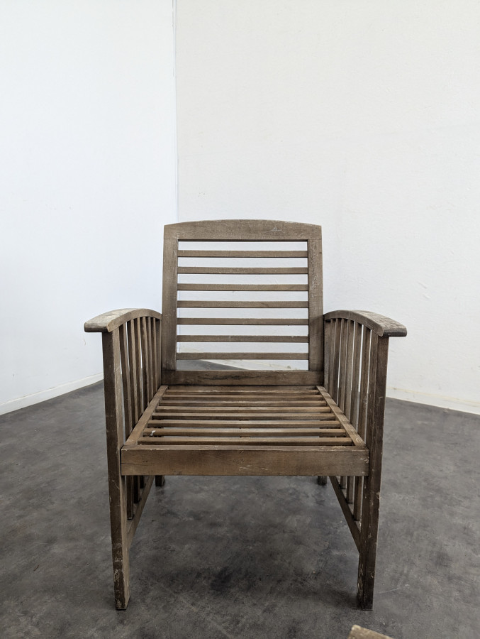 Ensemble salon de jardin en bois exotique 2 fauteuils une banquette et une table basse