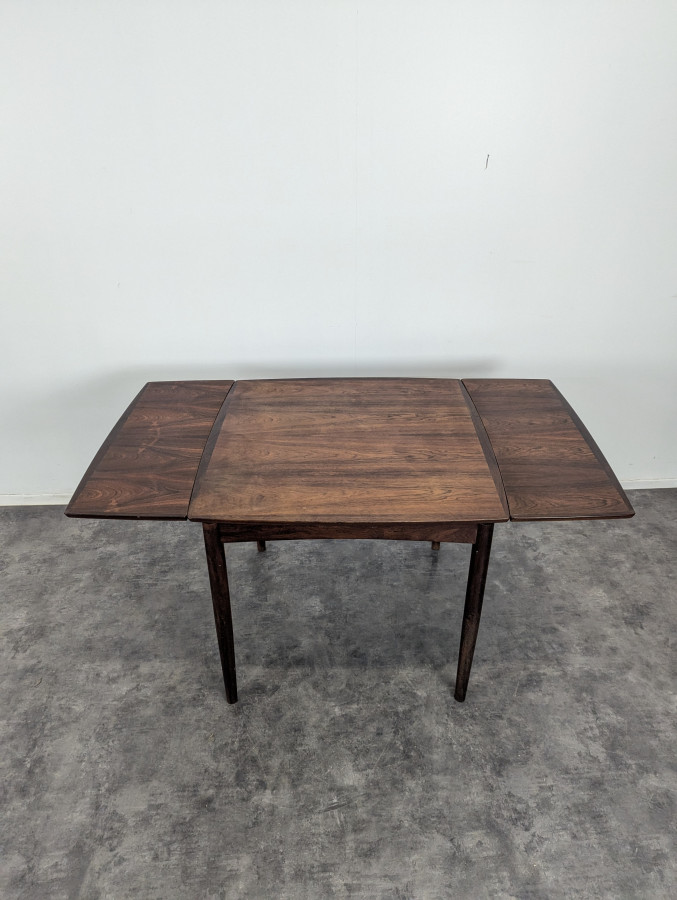 Table Scandinave à l'italienne avec allonges