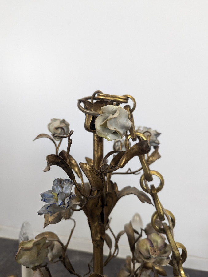 Lustre doré DLG Meissen à décor de fleurs en porcelaine