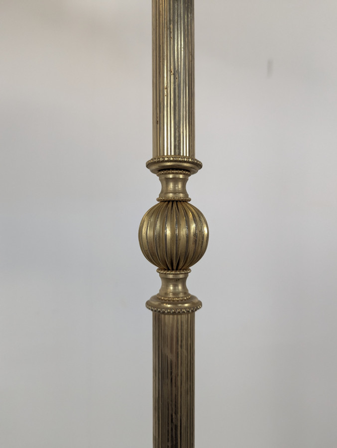 Lampadaire sur pied en laiton