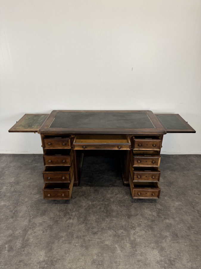 Bureau à caissons en Acajou
