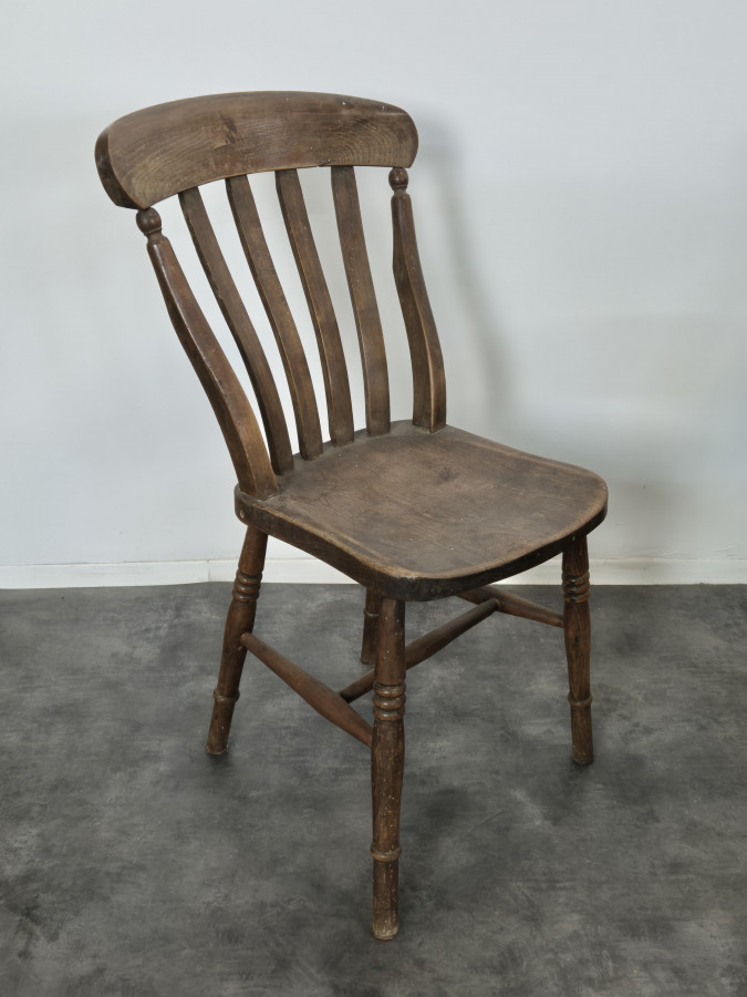 Série de 13 chaises style Pub fin XIXe