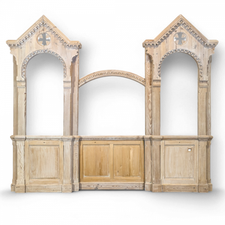 Boiserie de magasin en sapin massif