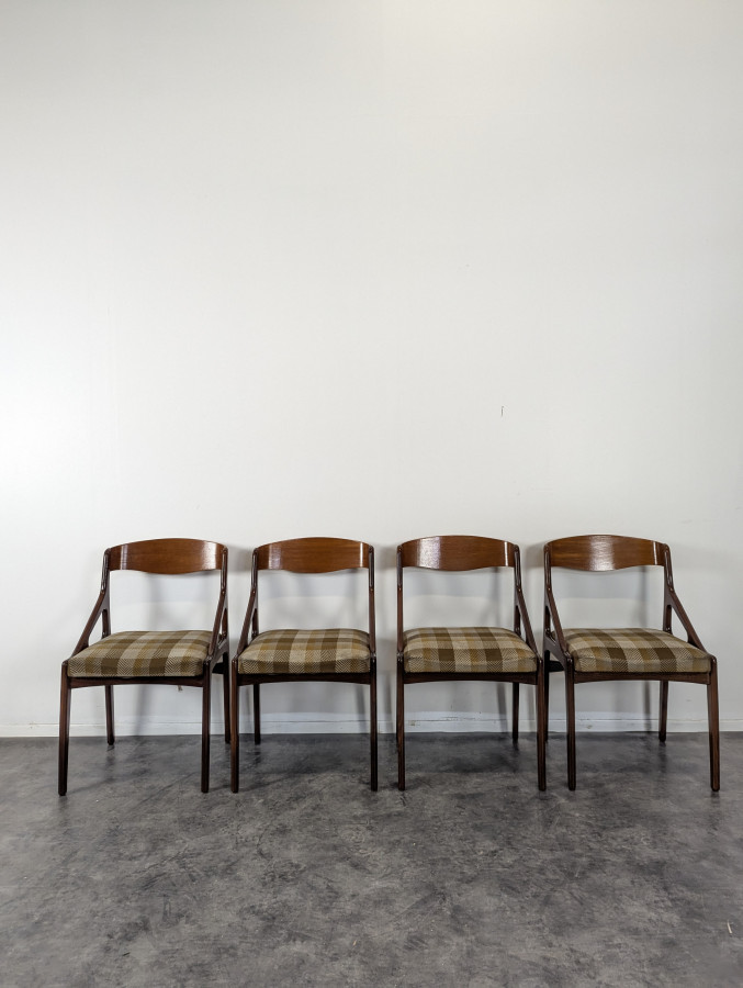 Série de 4 chaises Scandinaves de Kai Kristiansen