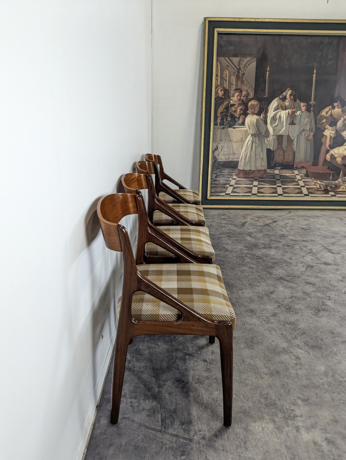 Série de 4 chaises Scandinaves de Kai Kristiansen