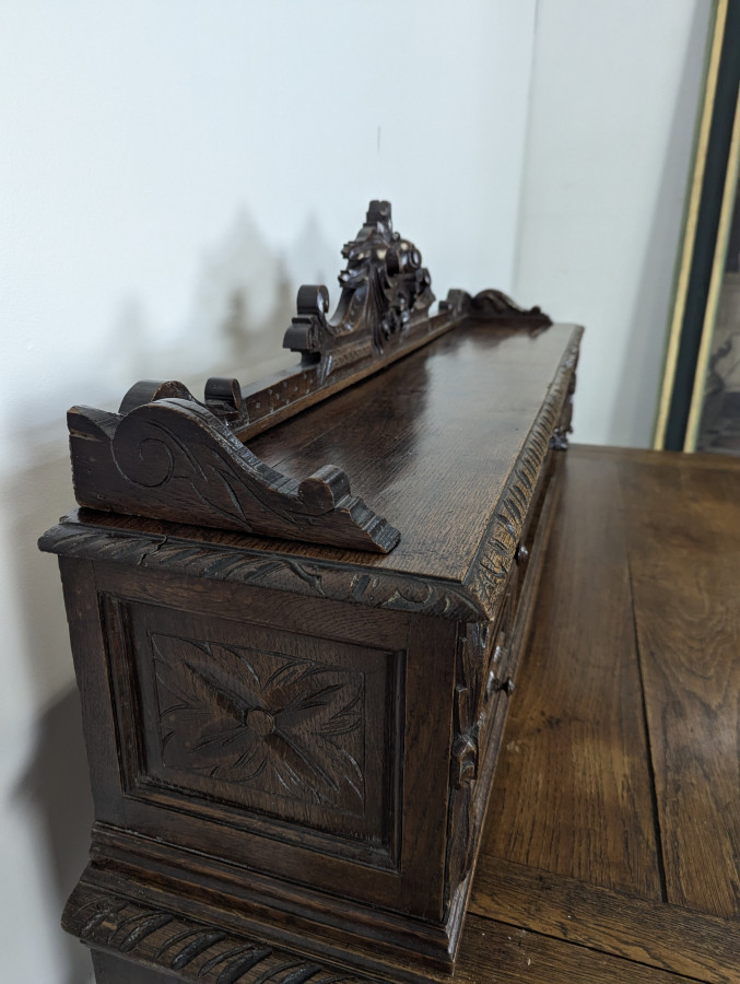 Bureau de style Louis XIII en chêne