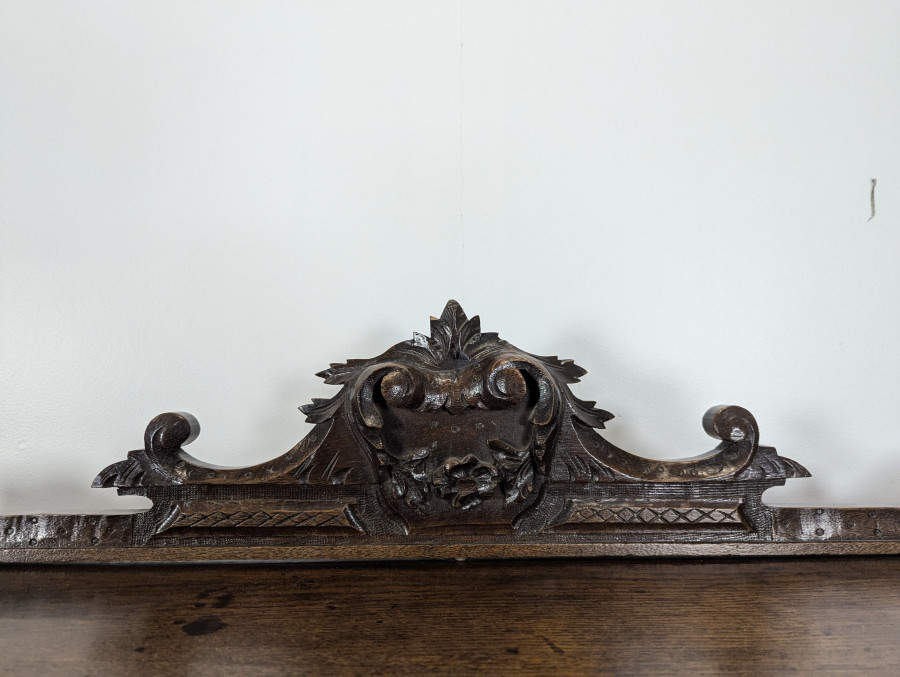 Bureau de style Louis XIII en chêne
