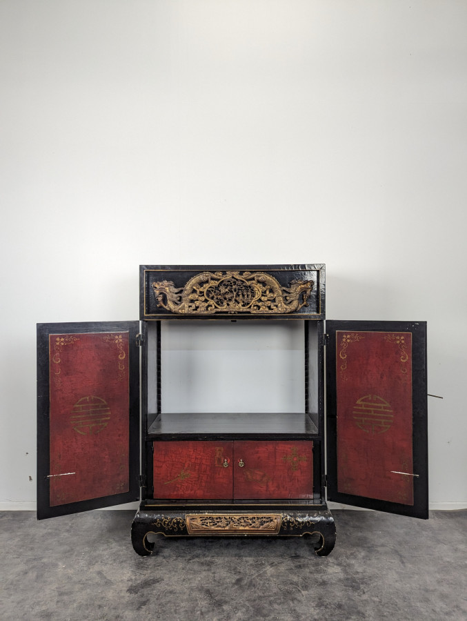 Meuble d'appuie Chinois en laque début XX ème