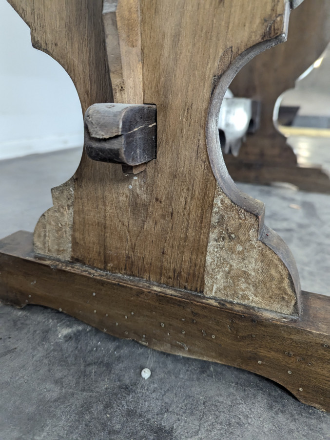 Table Italienne en marqueterie XIX ème