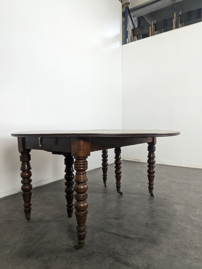 Table ovale 6 pieds en Acajou de Cuba modèle dit de presbytère
