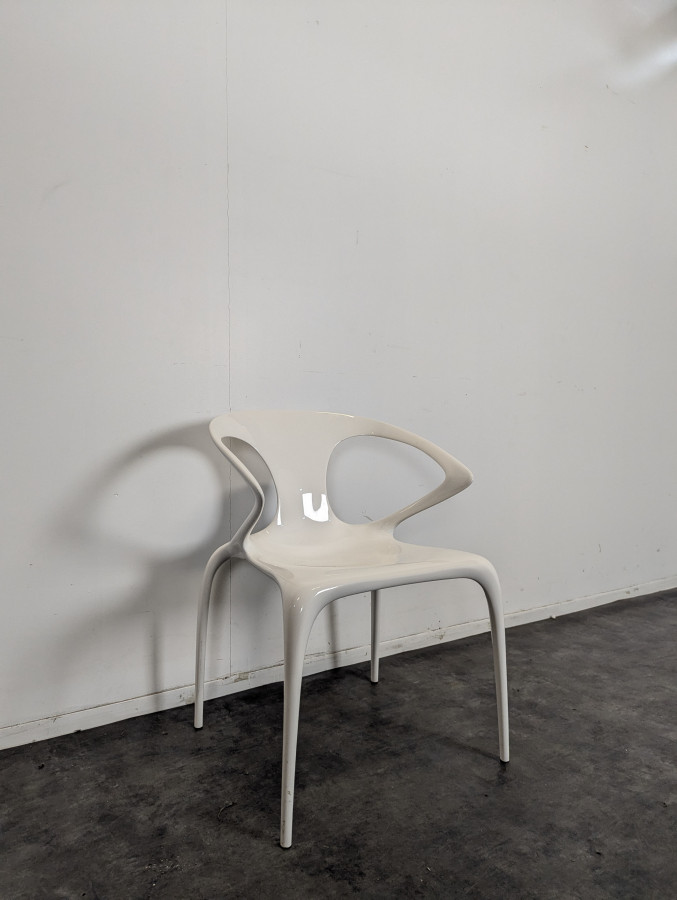Série de 8 chaises blanches Ava Rochebobois