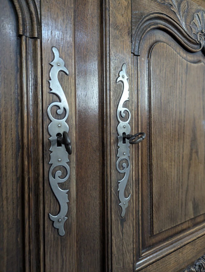 Enfilade néo rustique de style Louis XV en chêne