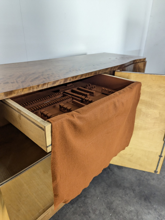 Buffet époque Art Déco en placage d'érable