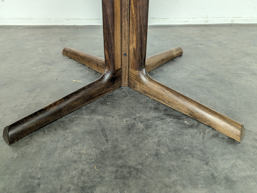 Table danoise de Rio de Niels Otto Moller pour Gudme Mobelfabrik
