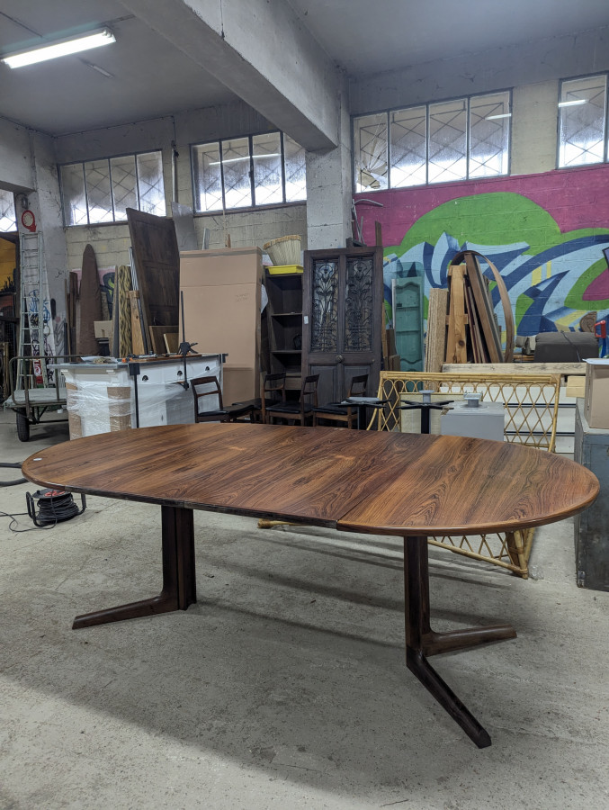 Table danoise de Rio de Niels Otto Moller pour Gudme Mobelfabrik