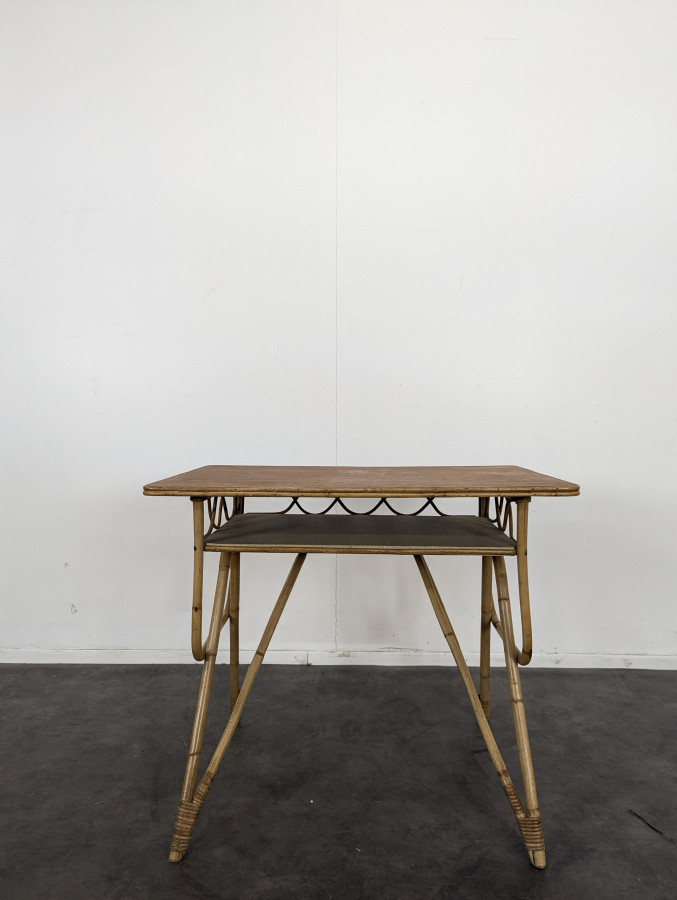 Bureau en bambou et rotin