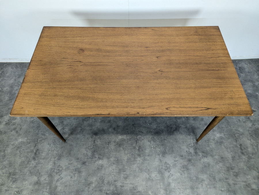 Table scandinave en Teck
