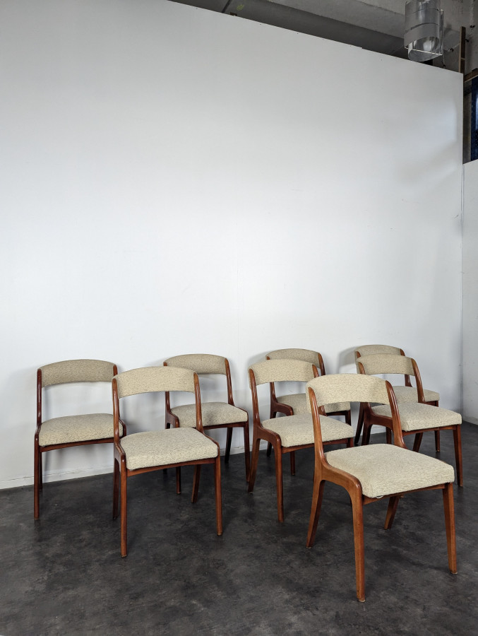 Série de 8 chaises de style scandinave tissu bouclettes