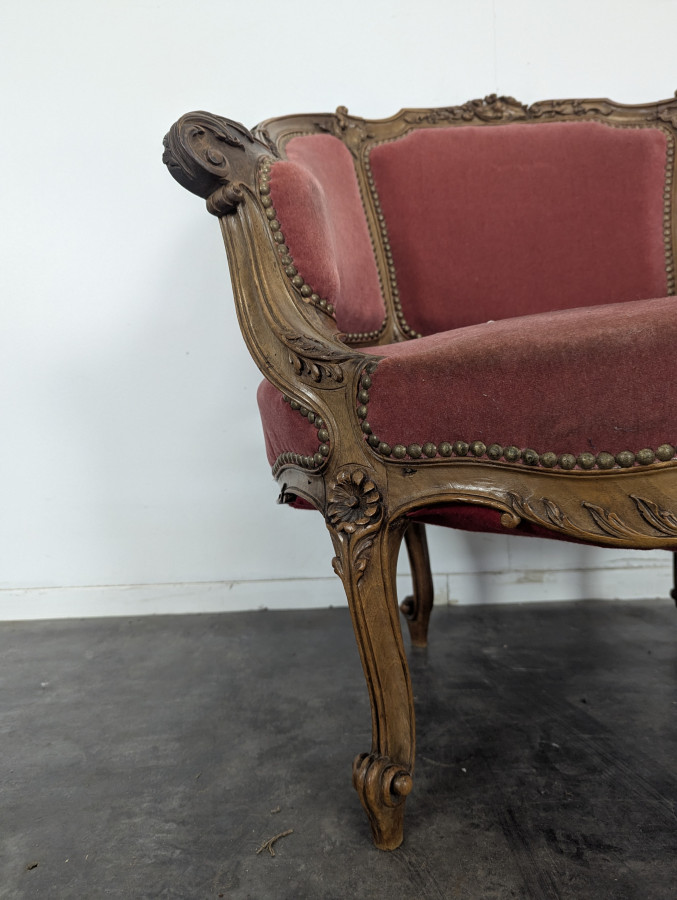 Paire de fauteuils marquises de style Louis XV en Noyer sculpté