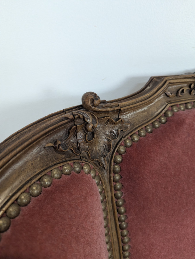 Paire de fauteuils marquises de style Louis XV en Noyer sculpté