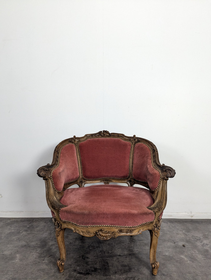 Paire de fauteuils marquises de style Louis XV en Noyer sculpté