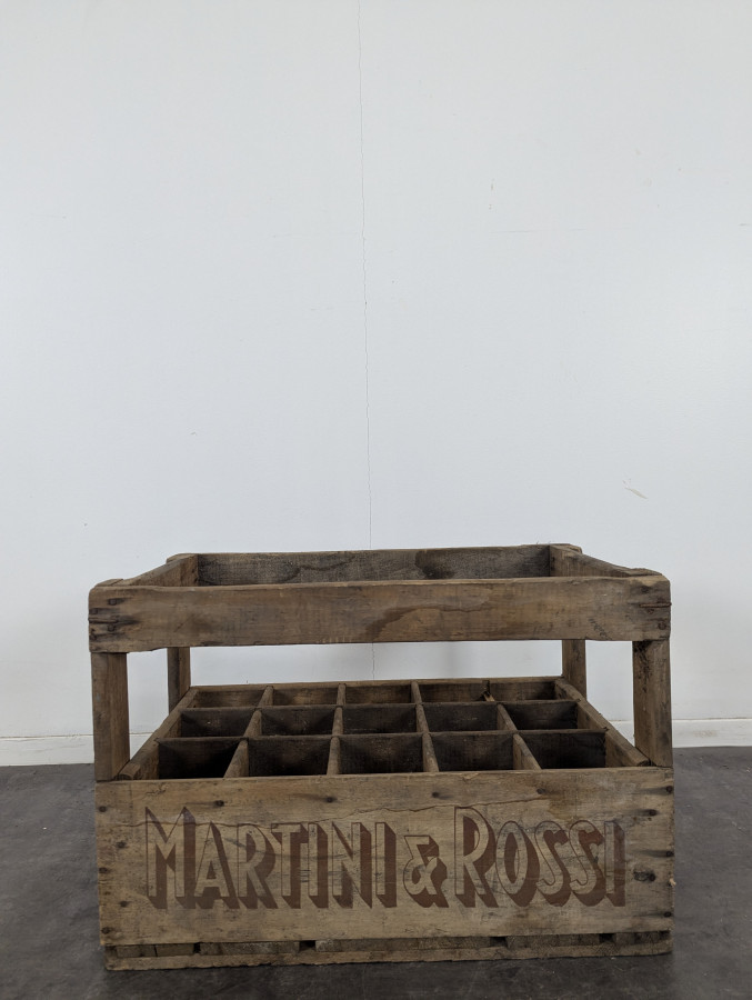 Casier à bouteilles des années 40