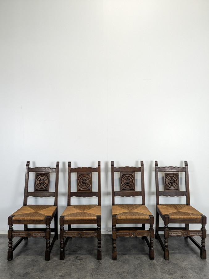 Série de 4 chaises dans l'esprit de Dudouyt