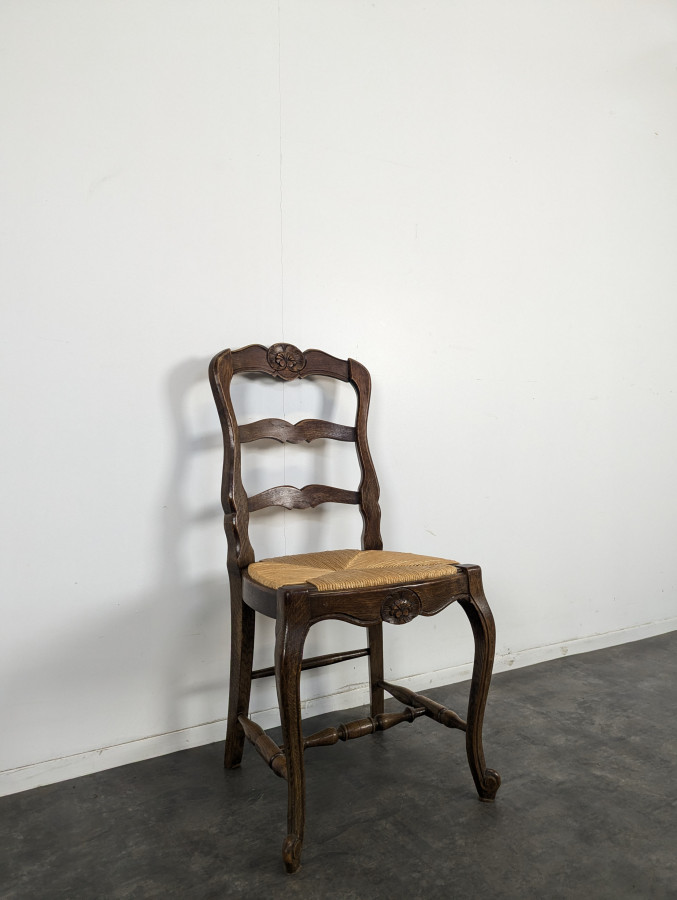 Série de 6 chaises néo rustique de style Louis XV
