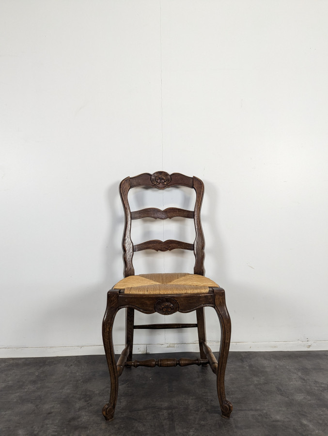 Série de 6 chaises néo rustique de style Louis XV