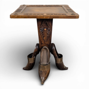 Guéridon ou table basse brutaliste dans l'esprit de Savina