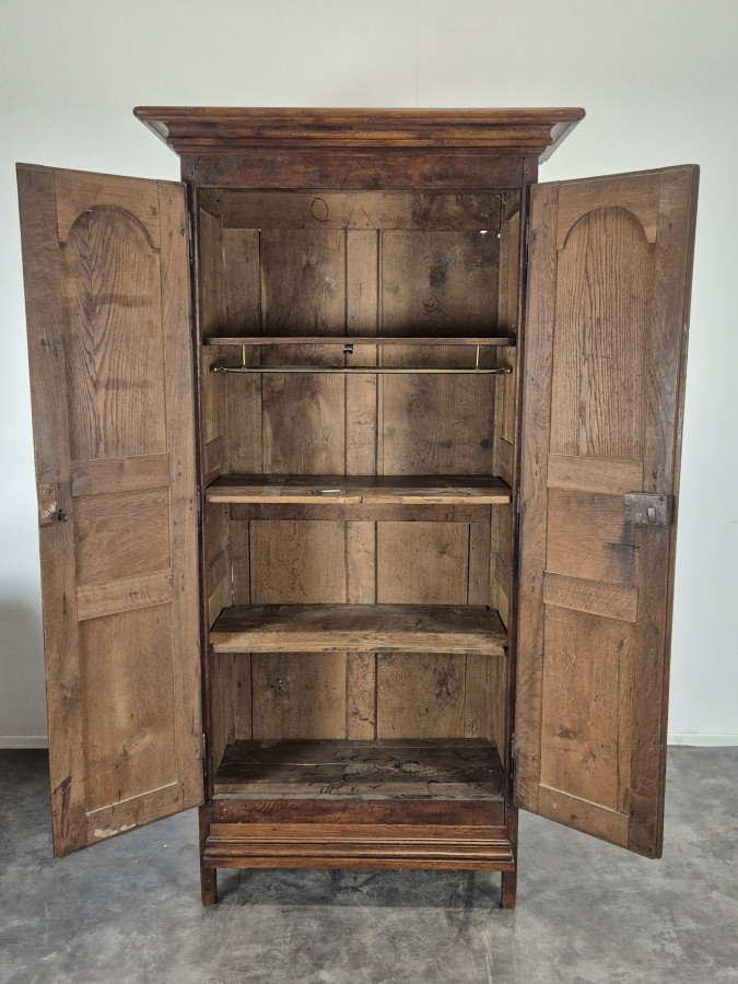 Petite Armoire de communauté en chêne