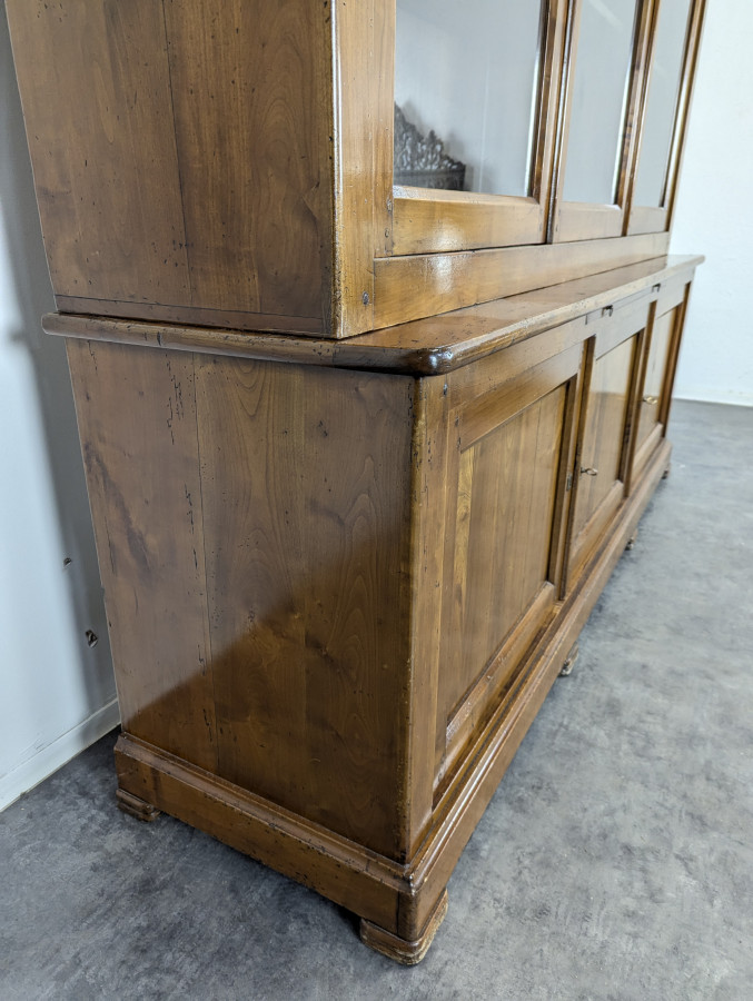 Bibliothèque de style Louis Philippe en Merisier