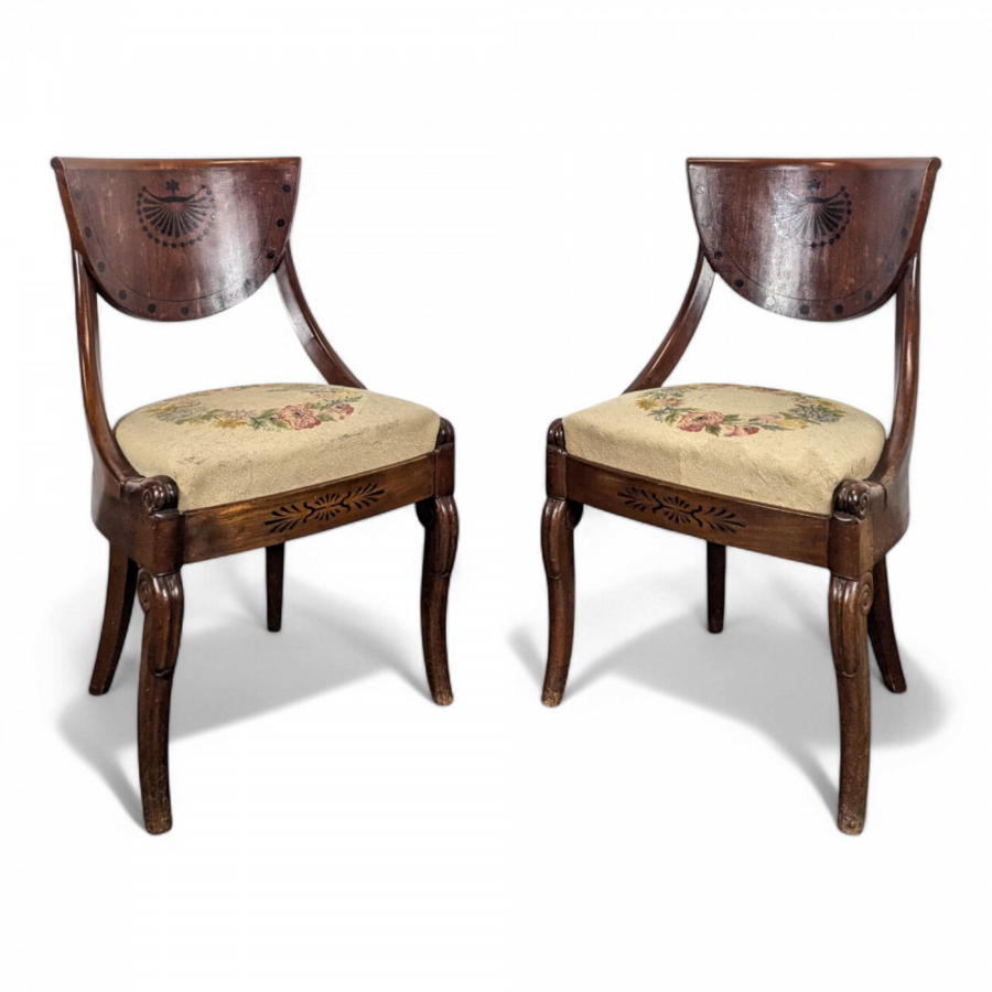 Paire de chaise de style Restauration