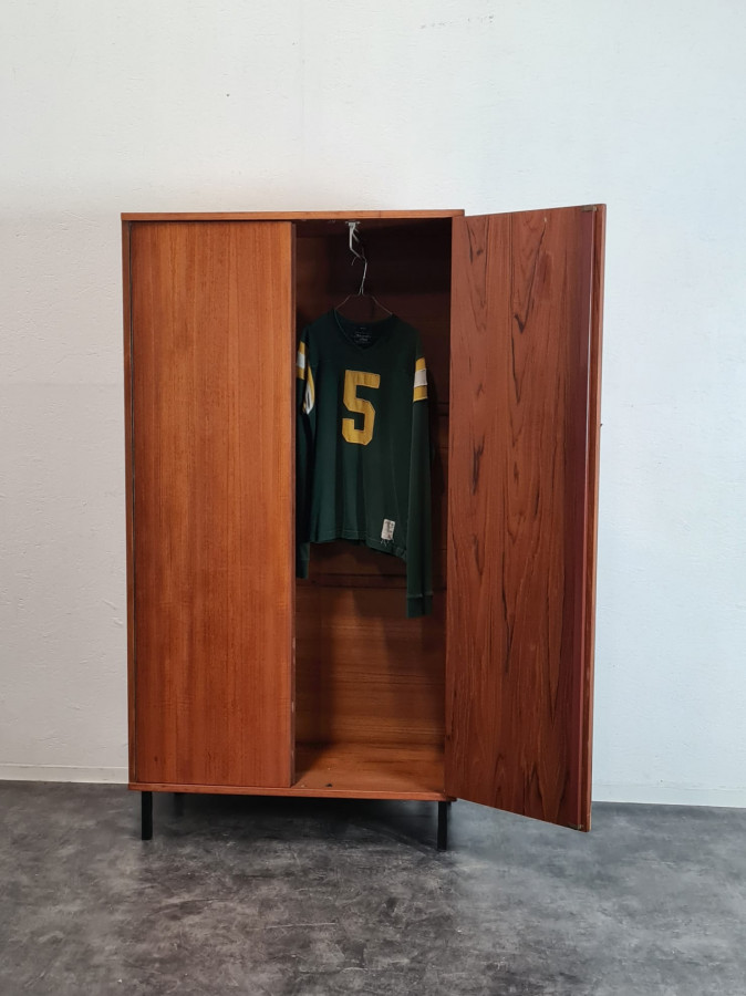 Armoire dressing en Teck style Moderniste